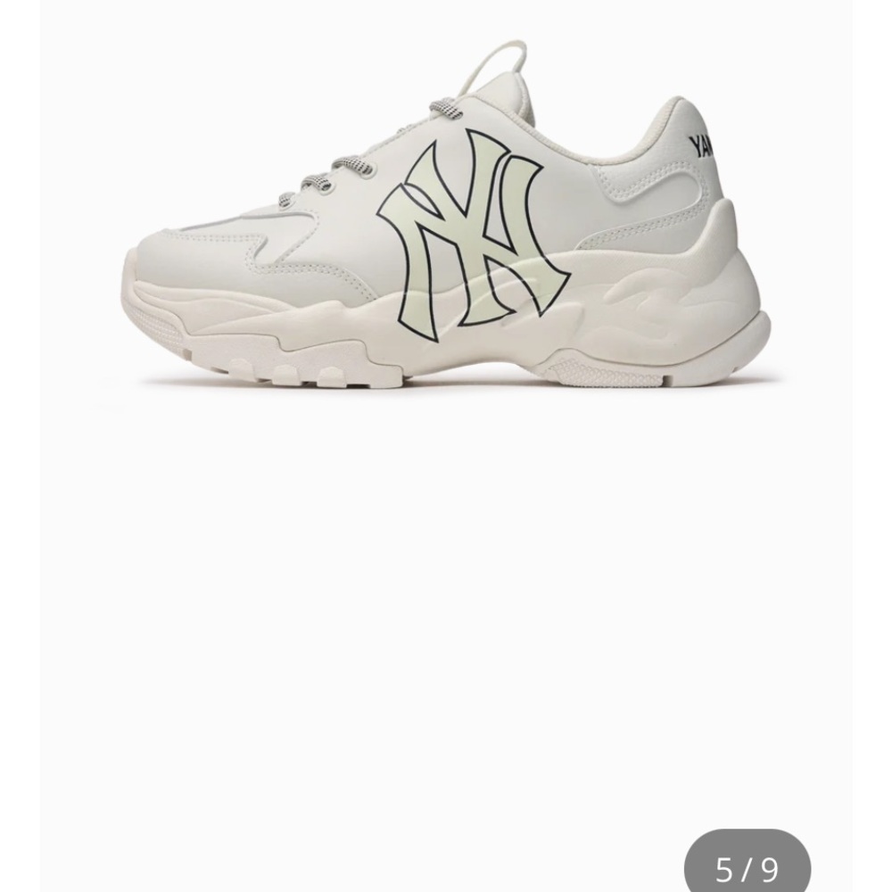 Yankee sneakers, I wear it twice then realised that’s its not my size
